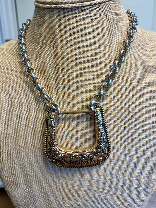 Buckle w Chain Necklace