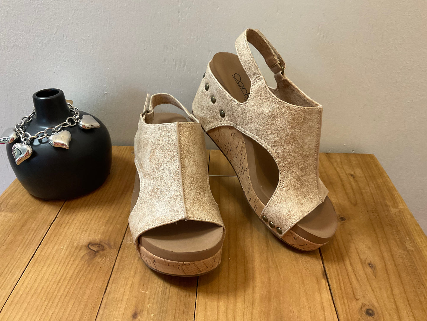 Carley Sand Distressed Wedge
