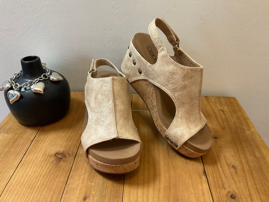 Carley Sand Distressed Wedge
